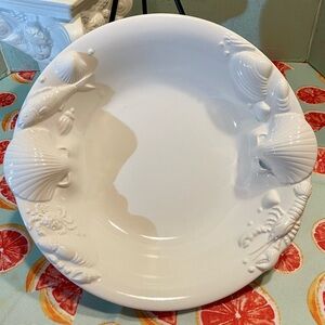 VINTAGE STUDIO NOVA ROUND WHITE SERVING BOWL SEALIFE THEMED